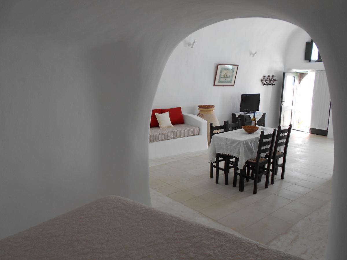 Traditional Cave House with Hot Tub (Canava),908830759:JPEG