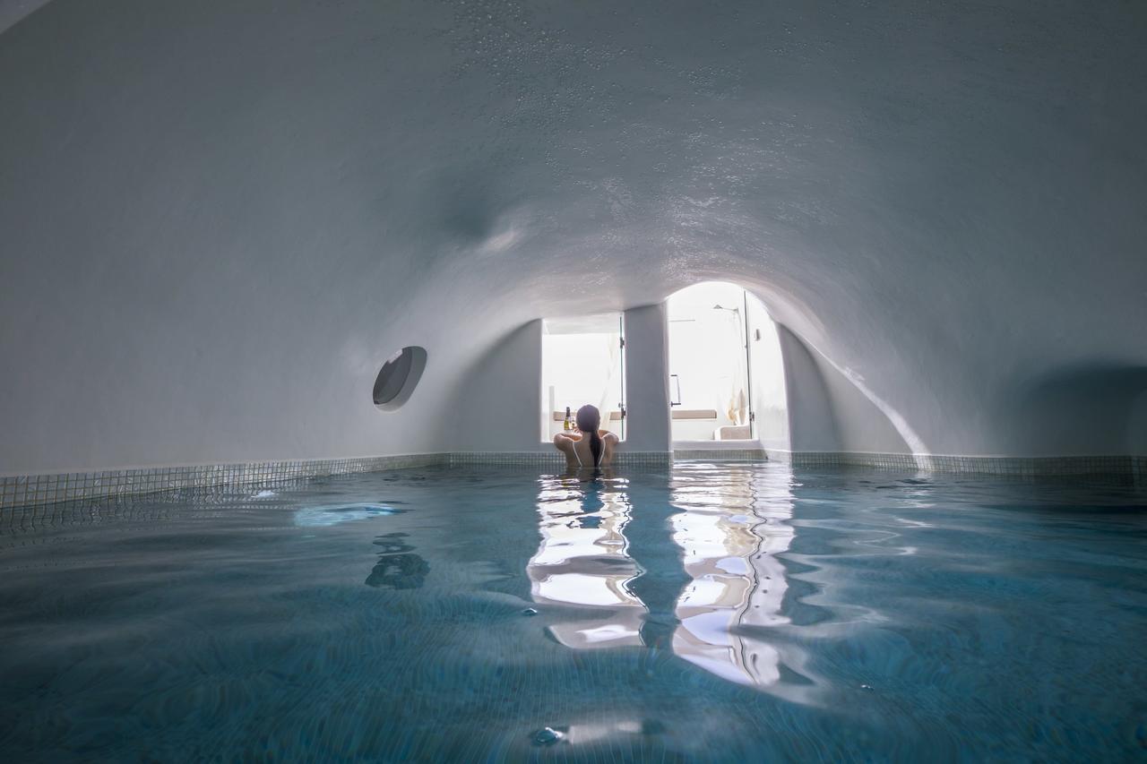 Suite Troglodyte avec Piscine - Vue Directe sur Caldeira et Coucher de Soleil