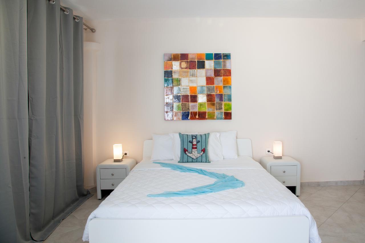 Superior Two-Bedroom Apartment with Sea View and Outdoor Hot Tub