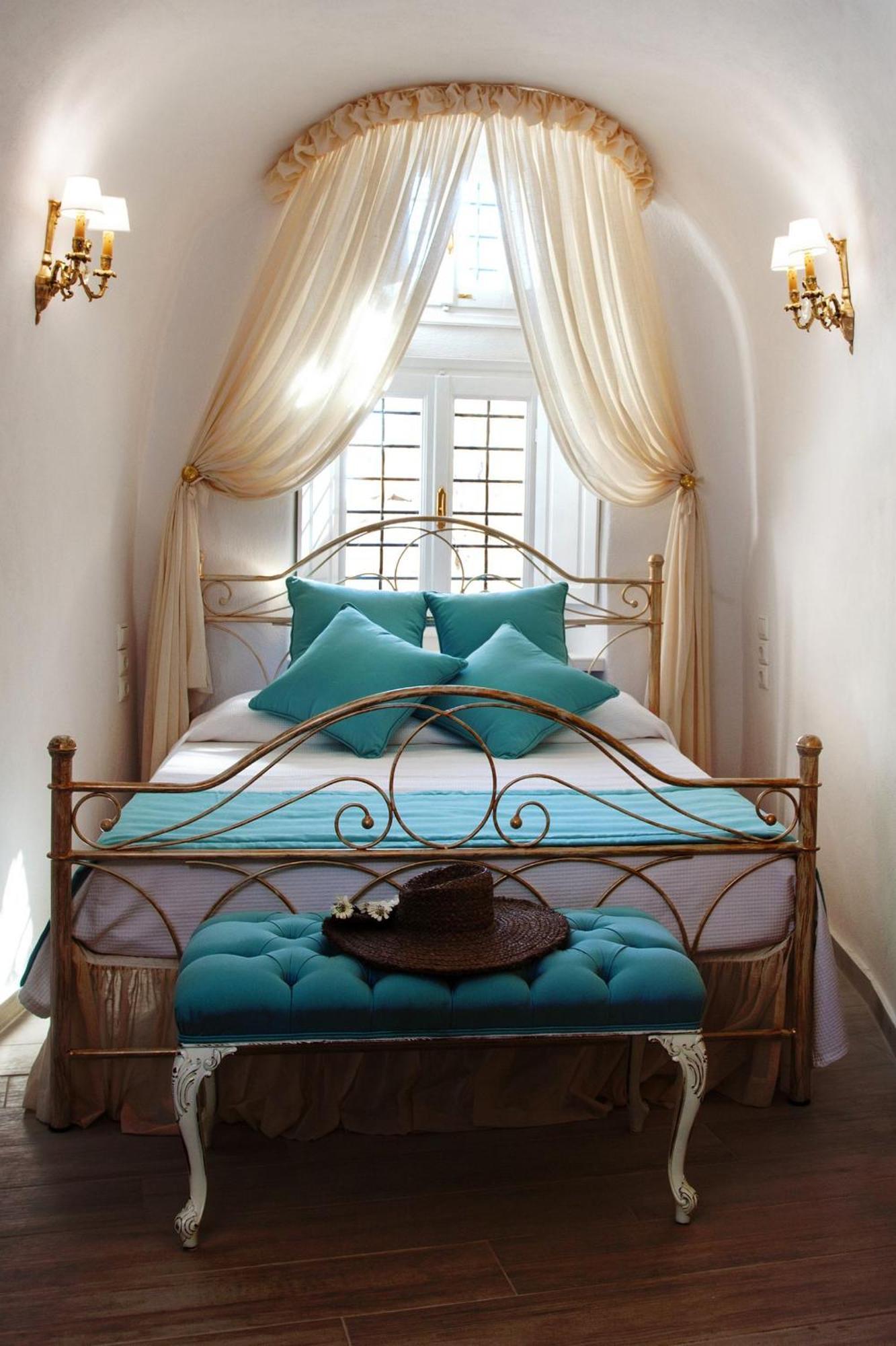 Gold Olive Luxury Cave House