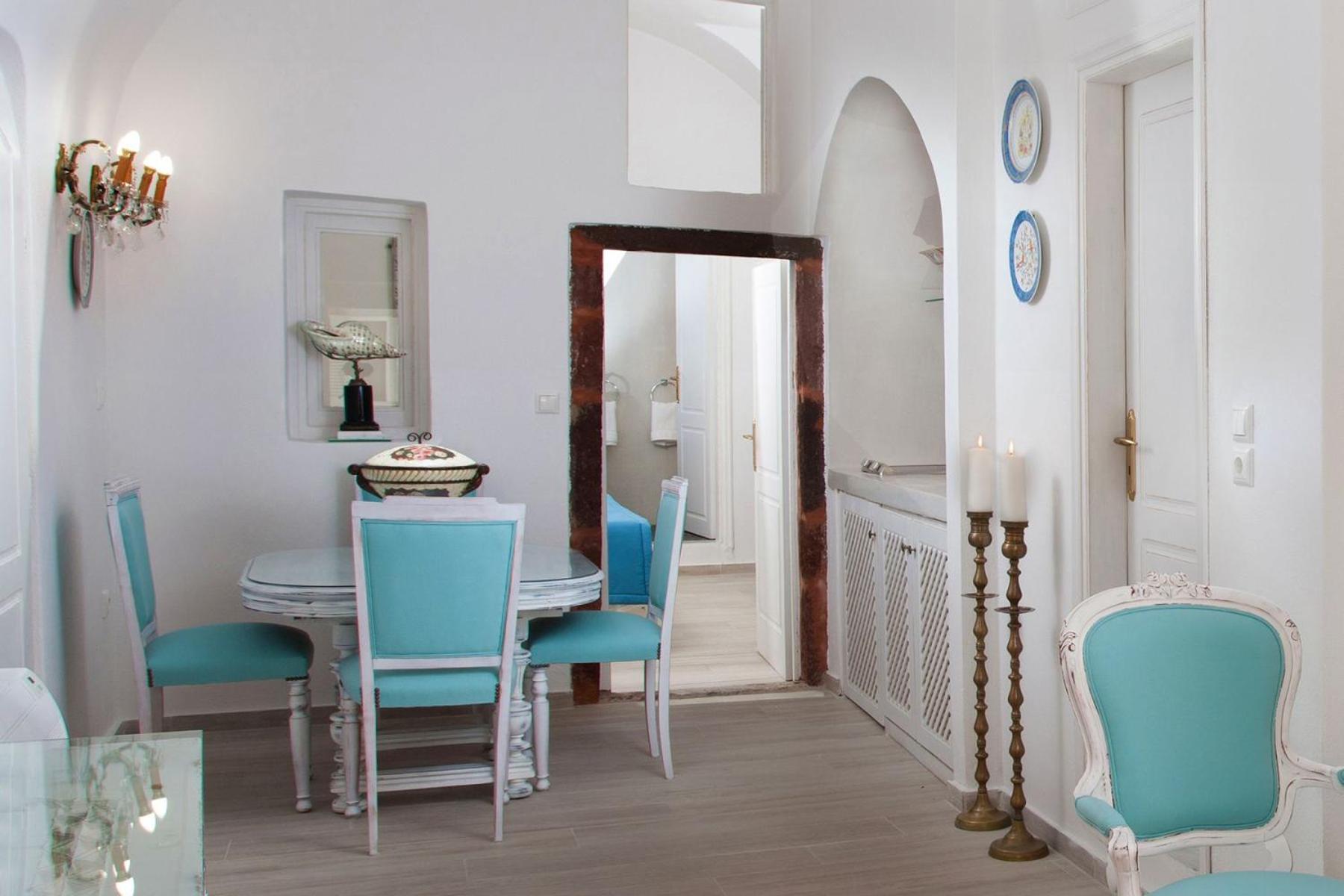 Silver Olive Luxury Cave House