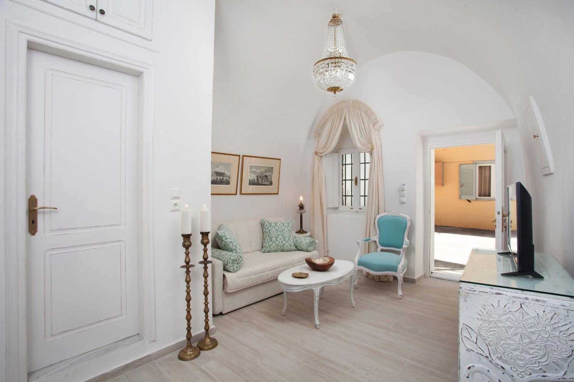 Silver Olive Luxury Cave House