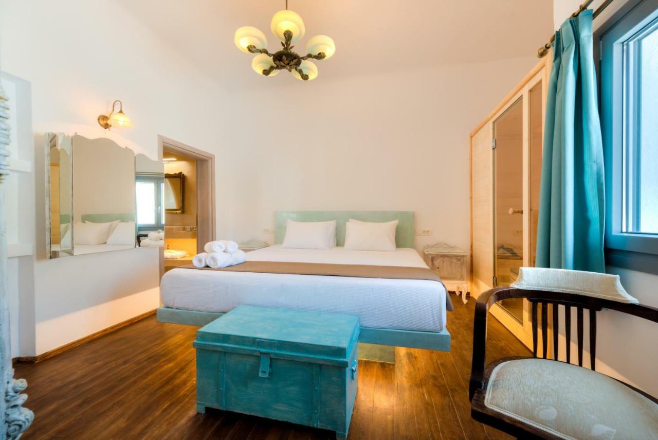 Nereus Suite with Private Hot Tub