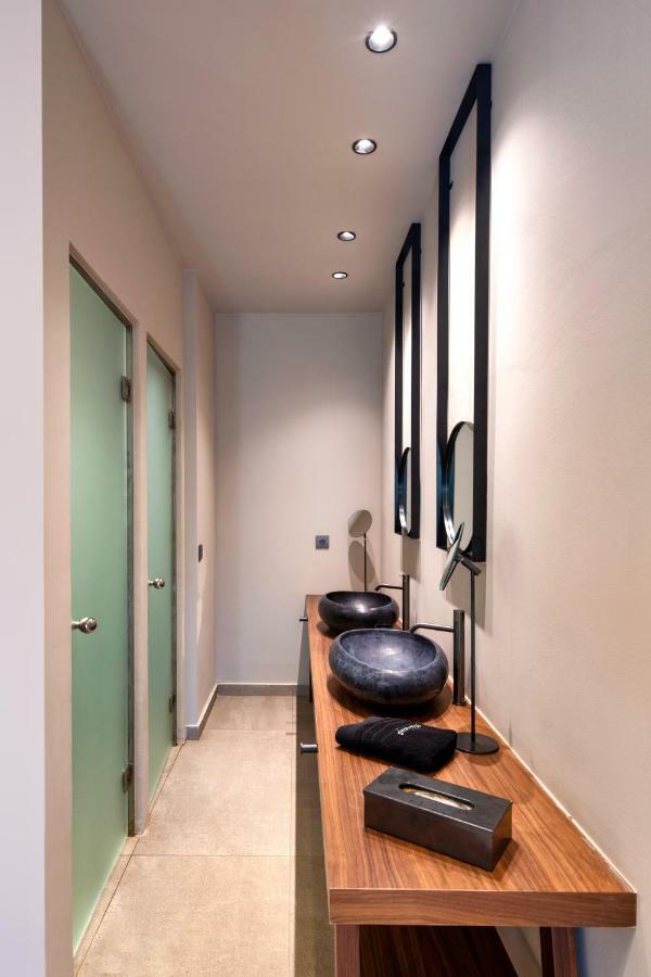 Junior Suite Private Heated Jacuzzi