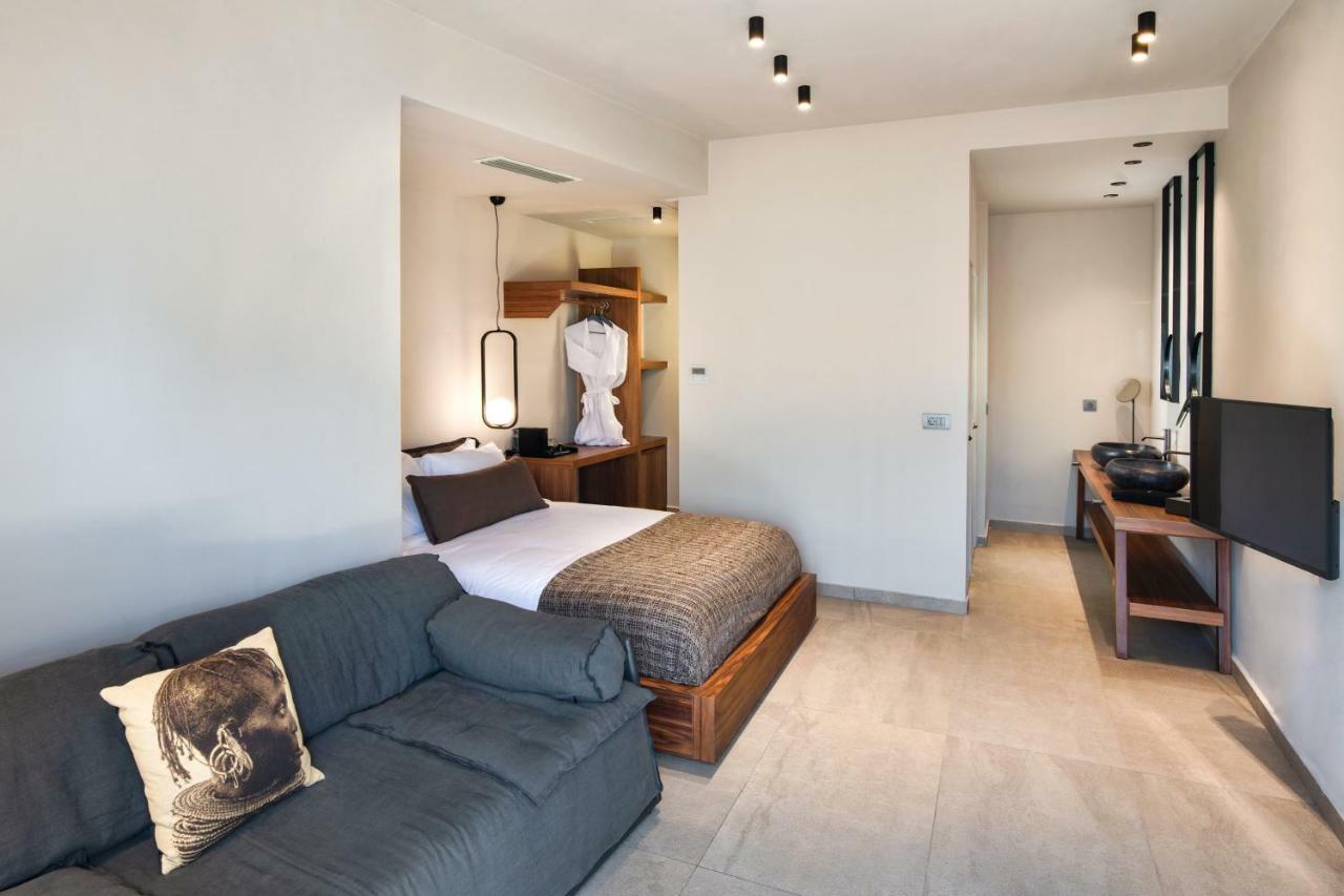 Junior Suite Private Heated Jacuzzi