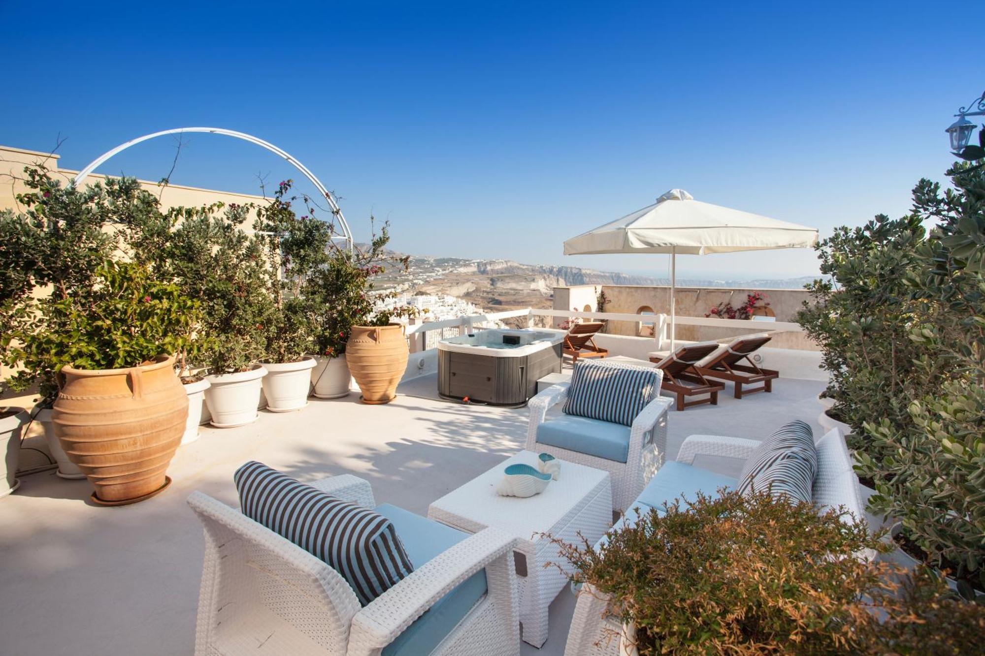 Silver Olive Luxury Cave House
