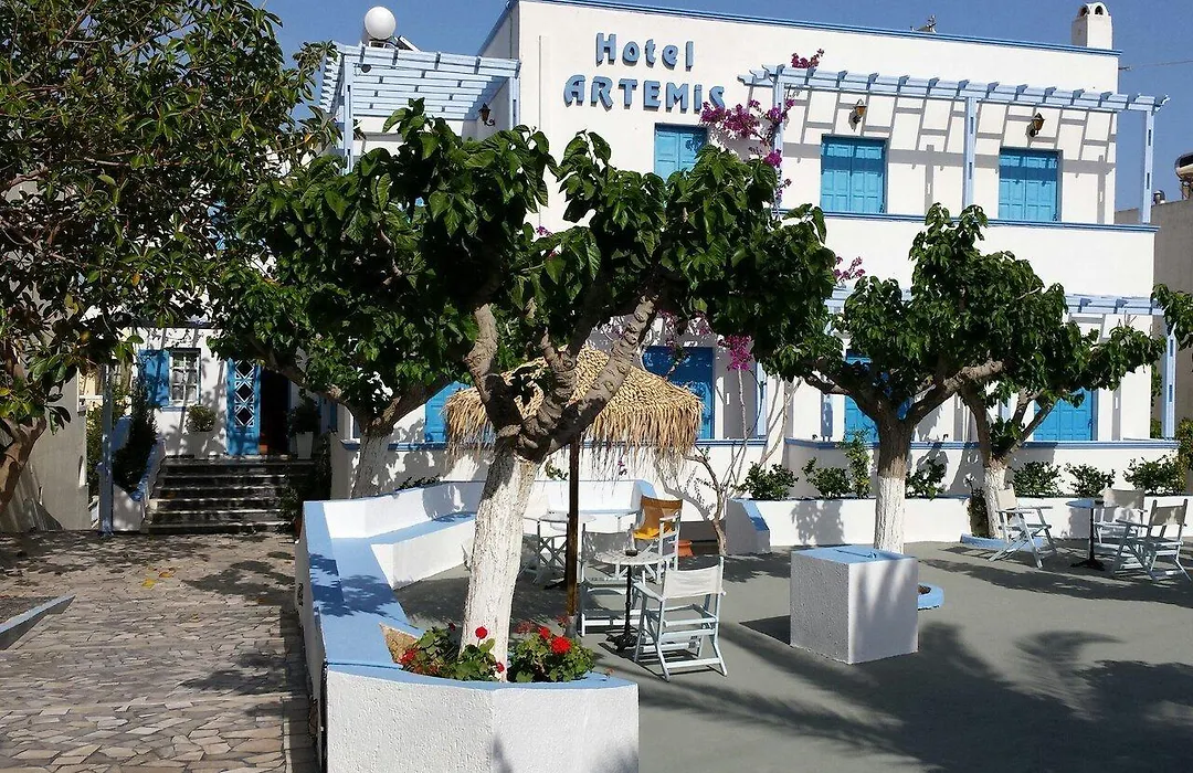 Artemis Santorini-1