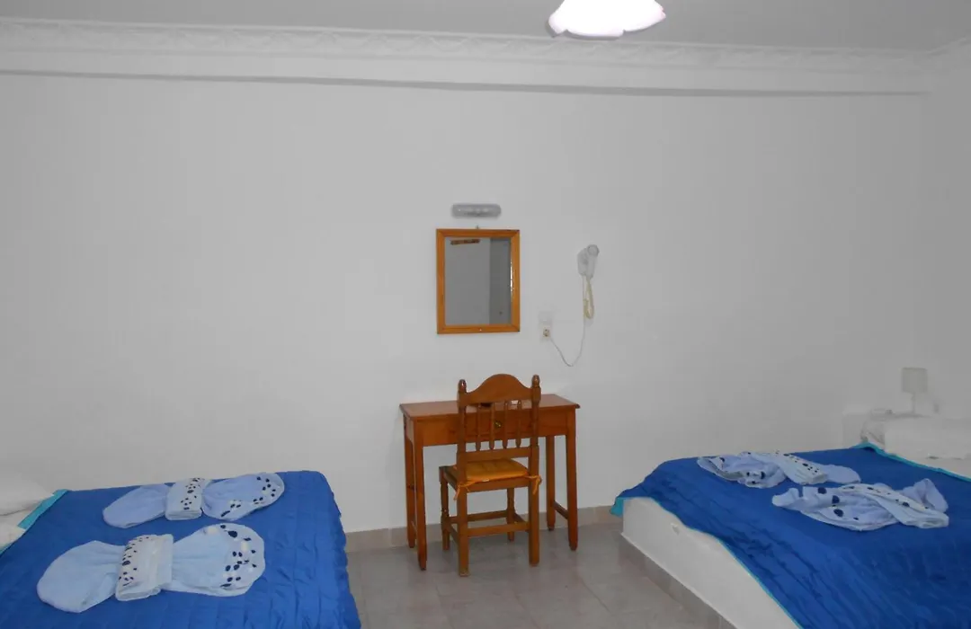 Studios Apartments Kapetanios-1