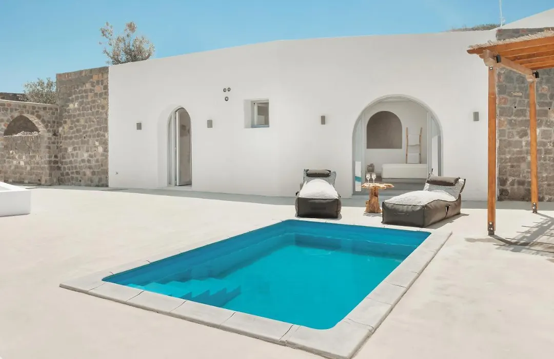 Oyster Luxury Suites-1