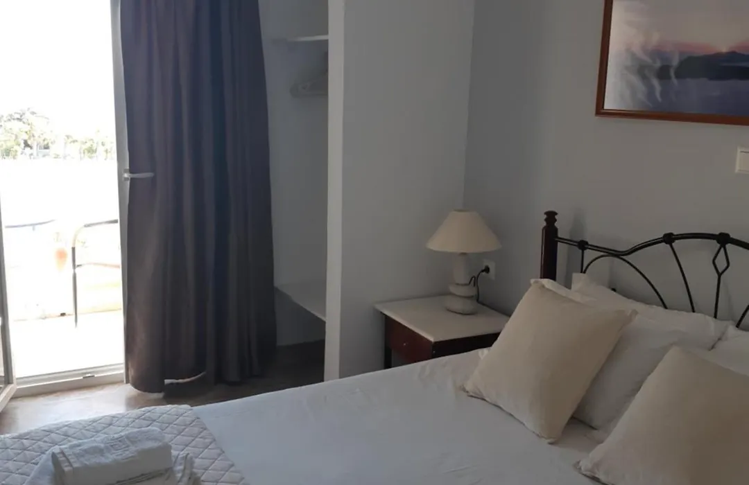 Emmanouela Studios & Villas-1