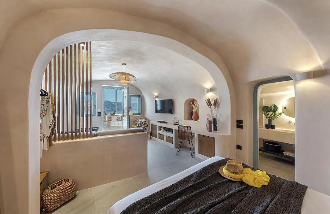 The Exotic Cave Suite-1