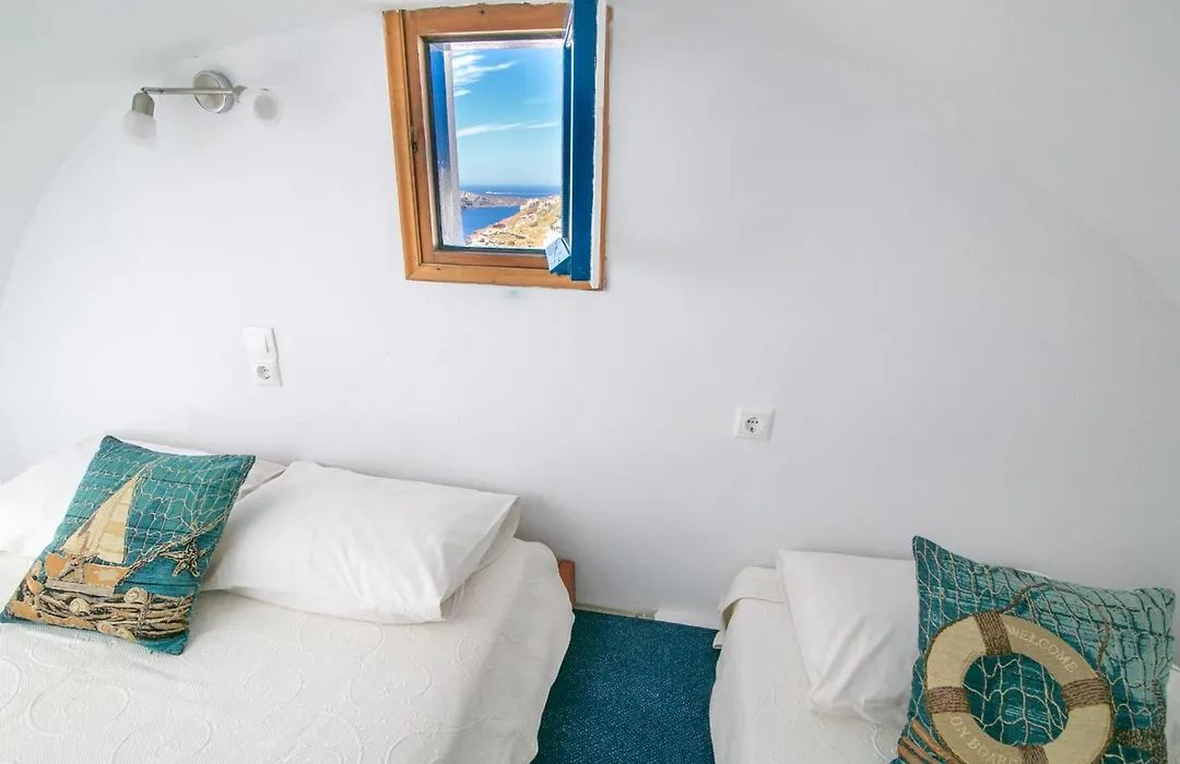 Stelios Rooms-1
