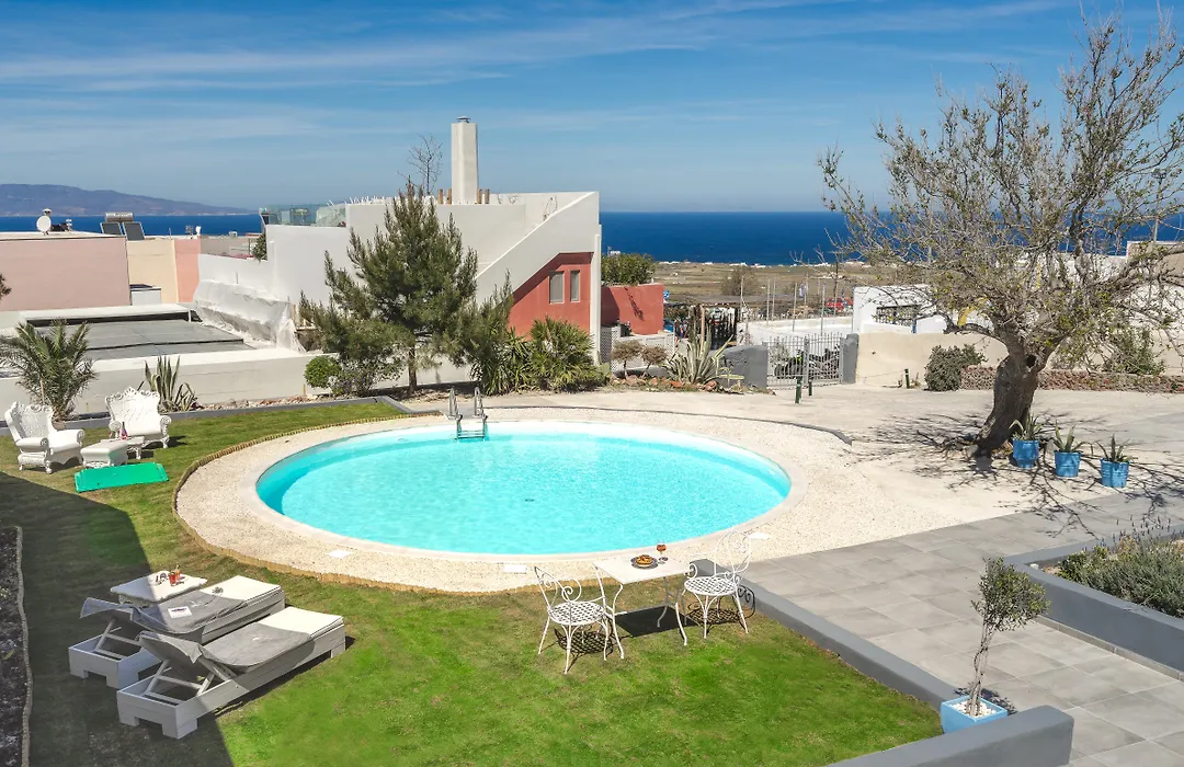 La Maltese Oia Luxury Suites-1