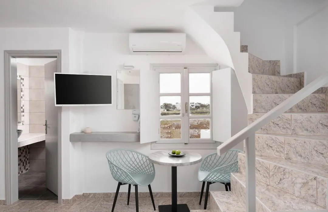White Lily Suites & Lofts - Adults Only 16 Plus-1