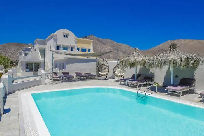 Happy Fish Rooms- Beachfront-1