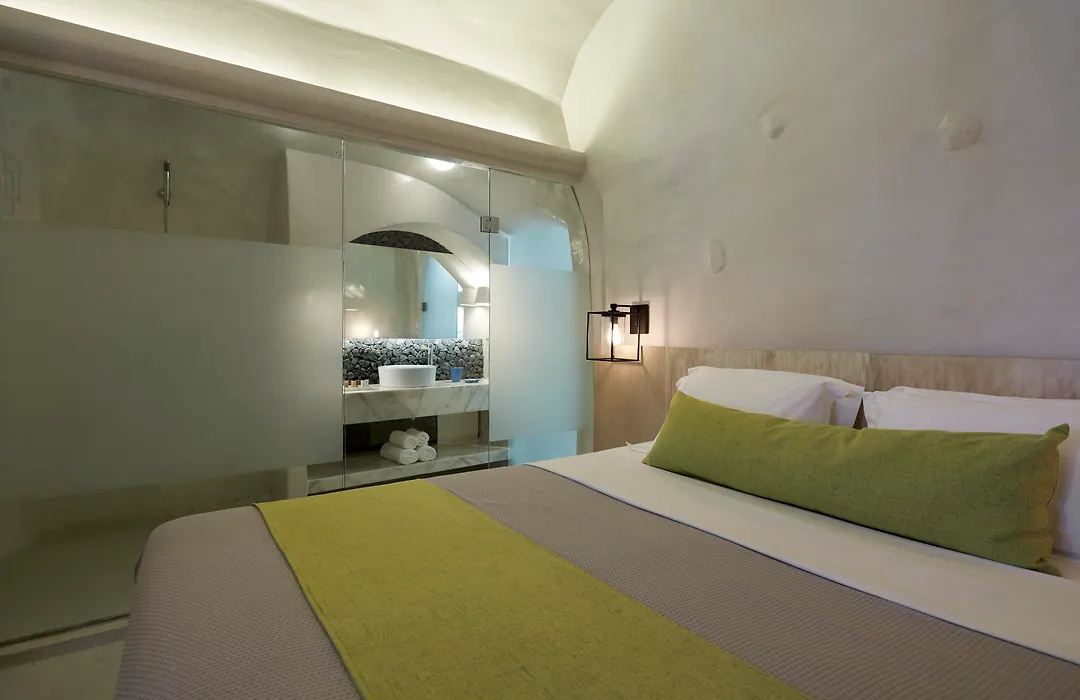 Rhenia'S Suites-1