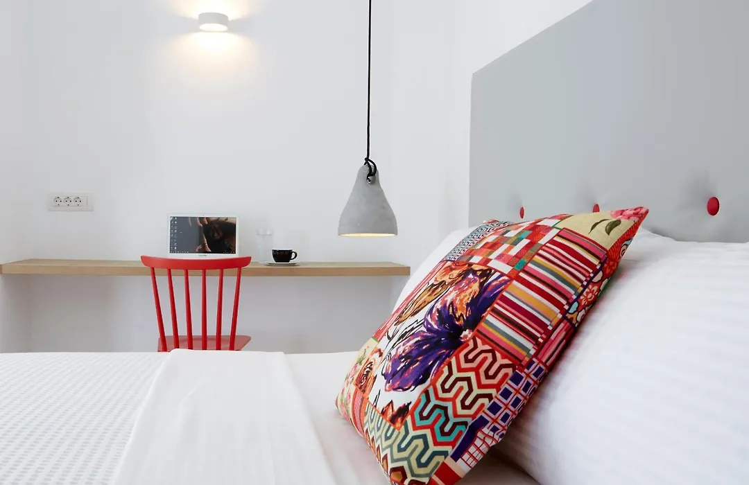 Aperanto Suites-1