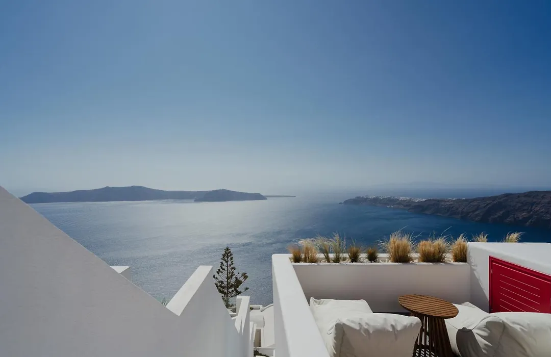 Serendipity Cliffside Villa & Suites-1