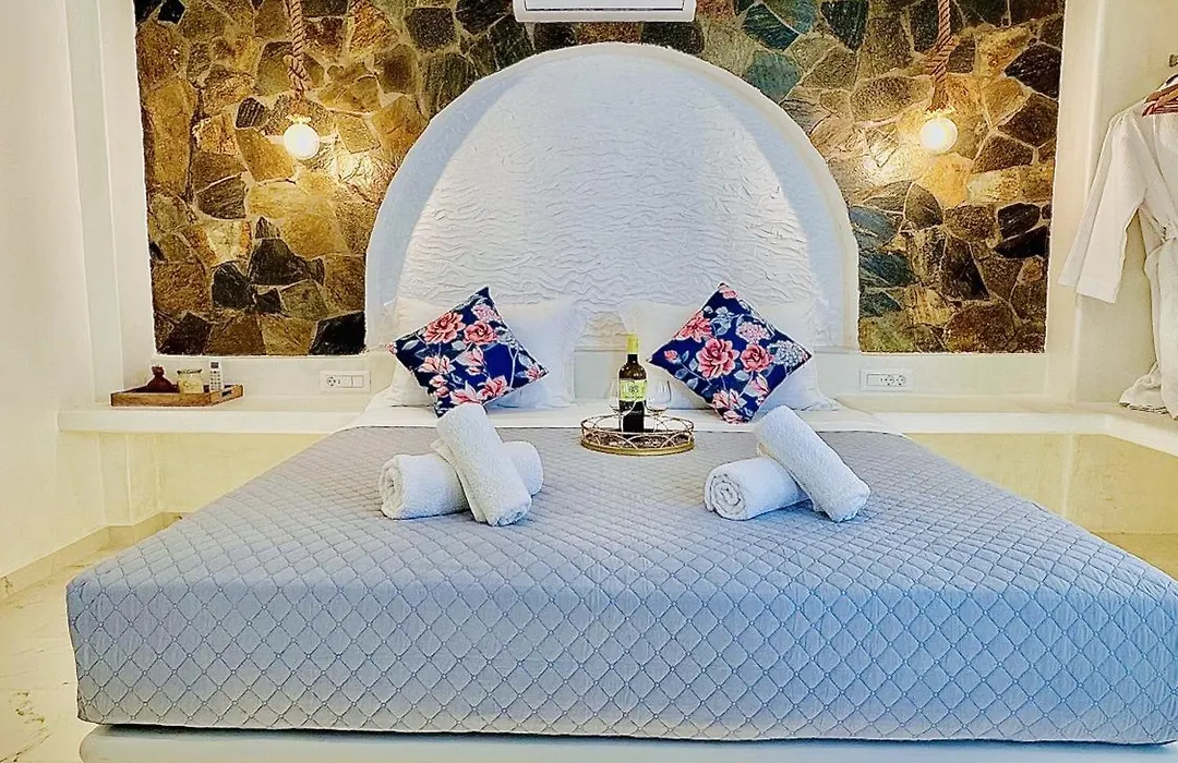 Arlene Suites-1