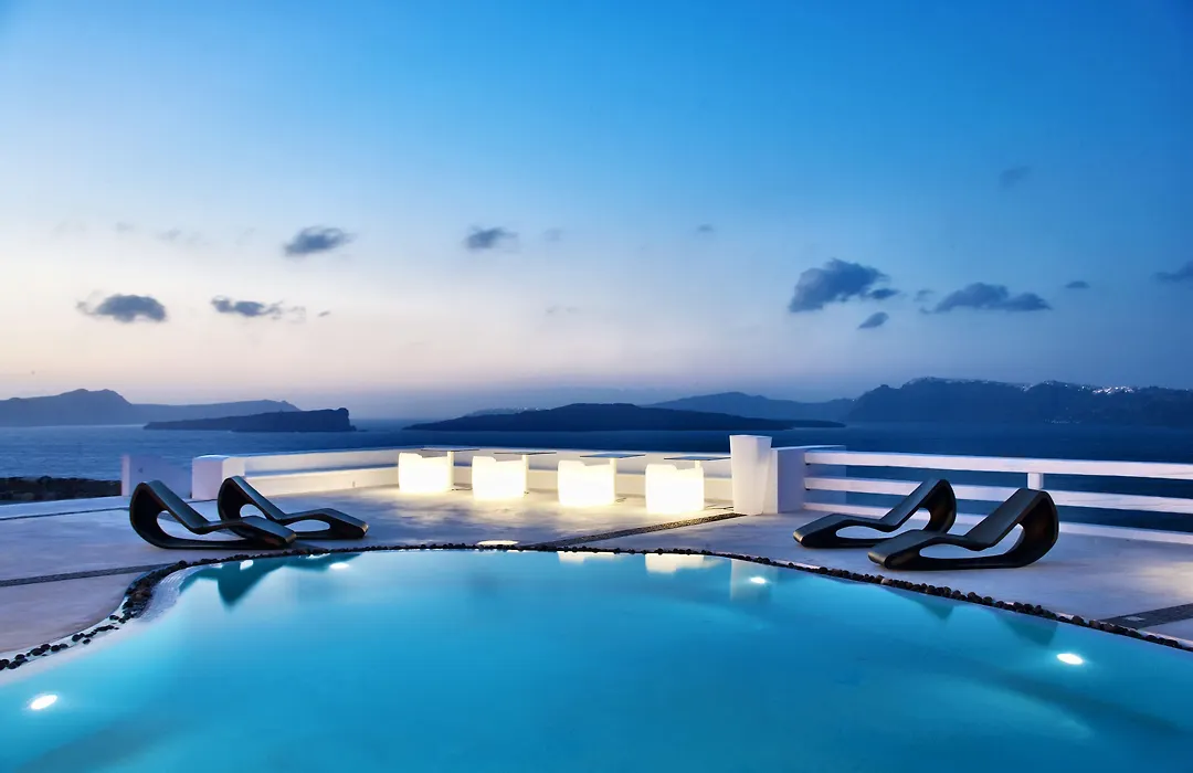 Avant Garde Suites-1