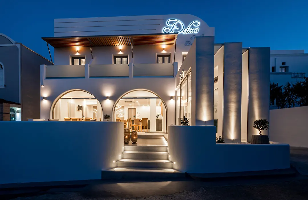 Deluxe Suites Santorini-1