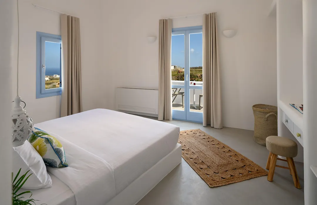 Este Luxury Suites-1