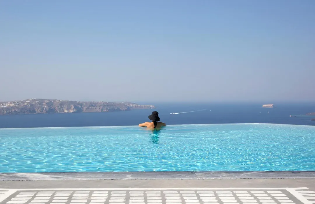 Erosantorini Estate-1