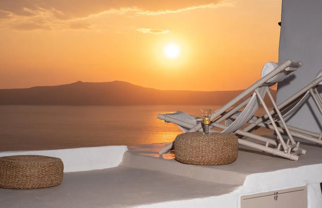 The Globe Suites Villa-1