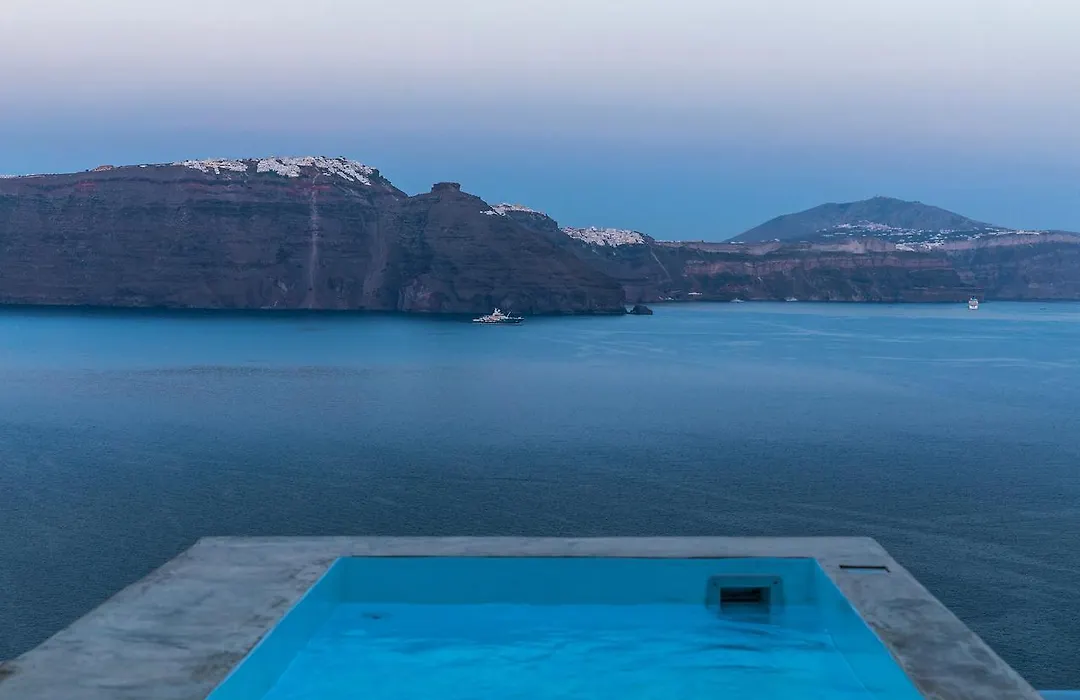 3 Caves By Caldera Houses-1