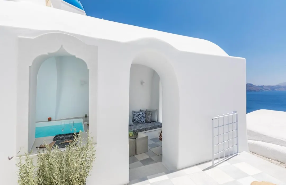 Namaste Suites By Oias Local Cavehouses-1