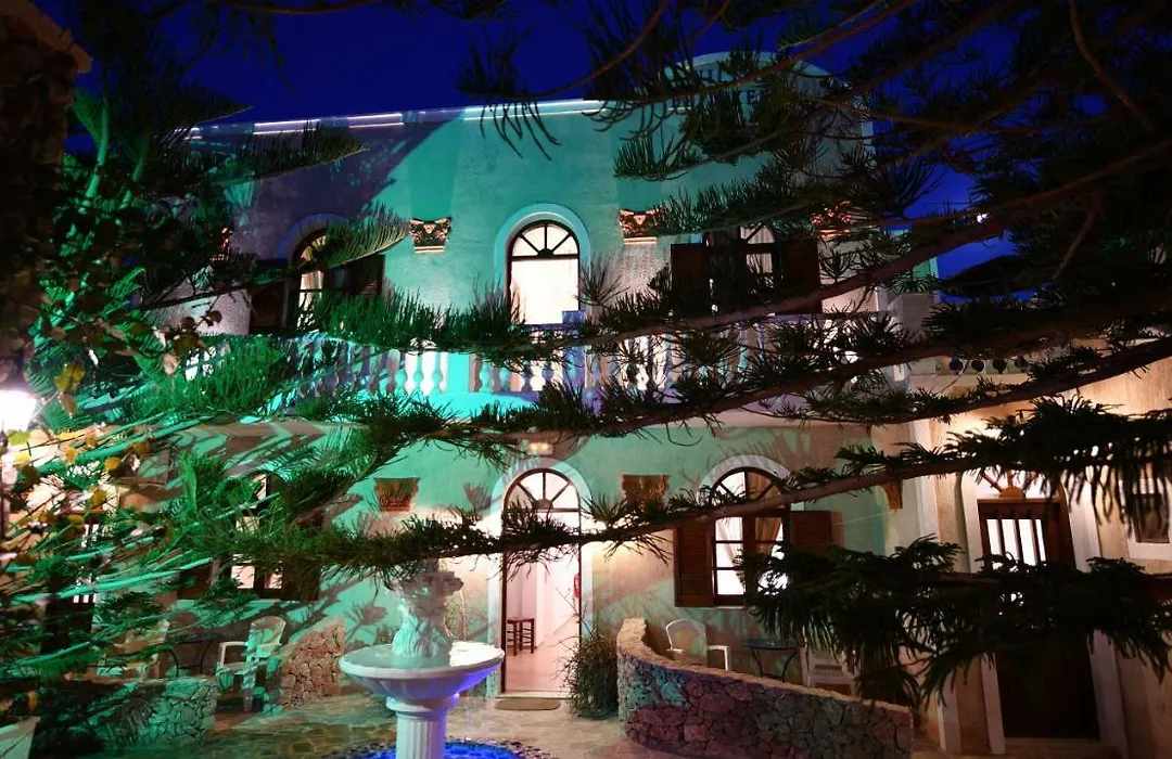 Philoxenia Hotel&Studios-1