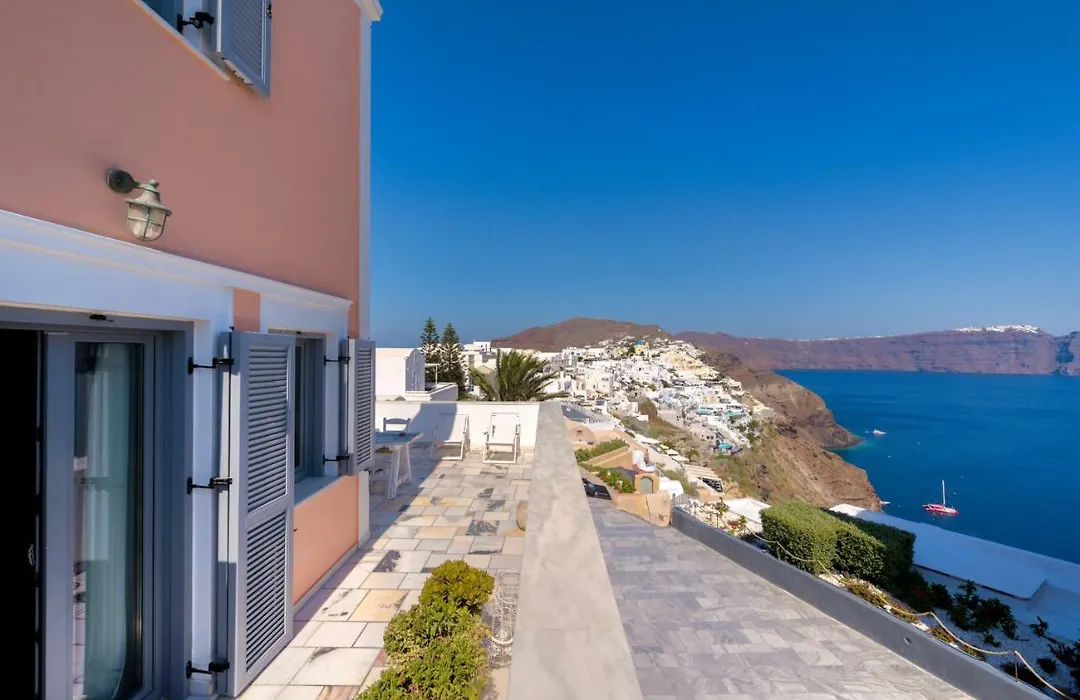 Oia Captain'S Villa-1