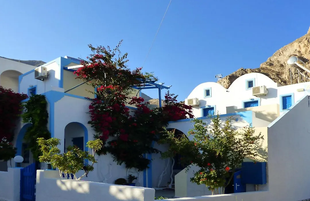 Anna Maria Rooms Santorini-1