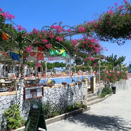 Santorini Camping & Hostel-2