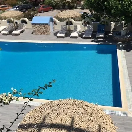 Artemis Santorini-2