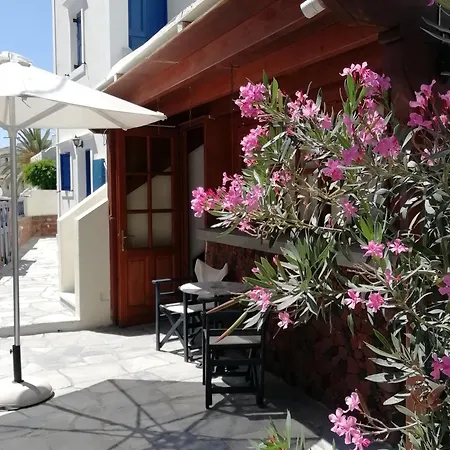 5Bedroom Villa In Perissa Beach-3