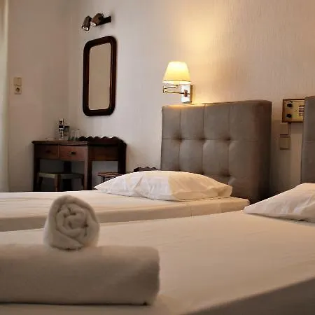Artemis Santorini-3
