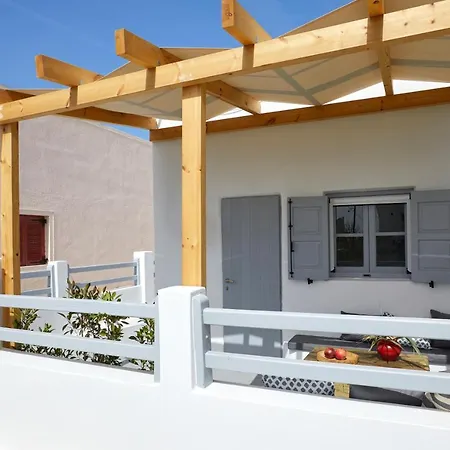Lamina Guest House Perissa-3