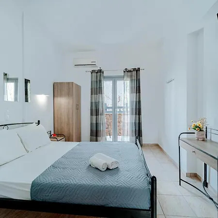 Marousi Rooms-2