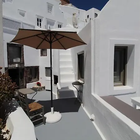 Astrea Suites "Ostria Cave Villa-Outdoor Jacuzzi"-3