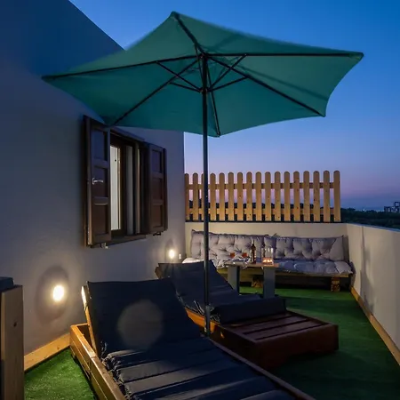 Paradise Casa Fira-3