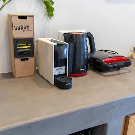 George & Joanna Suites Santorini-3