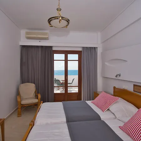 Irini'S Rooms Fteoura-2