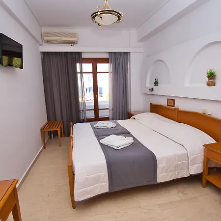 Irini'S Rooms Fteoura-3