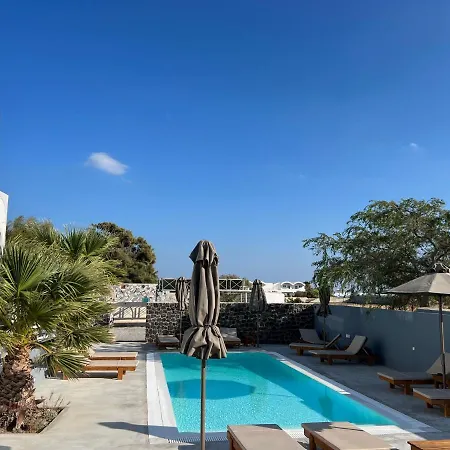 White Lily Suites & Lofts - Adults Only 16 Plus-3