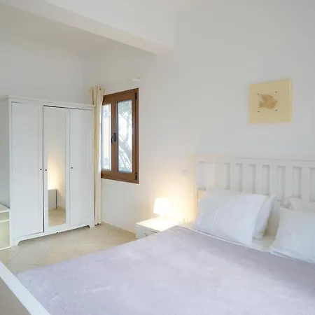 Fira Central Apartments With Veranda-3