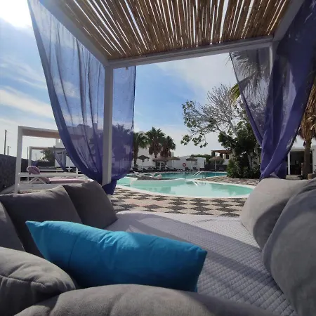 V Angelo Rooms-3