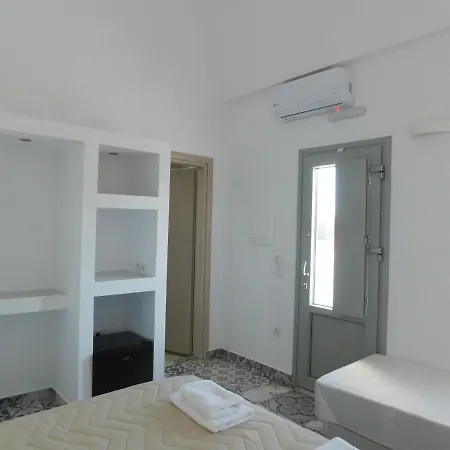 Fira Capital Rooms-3