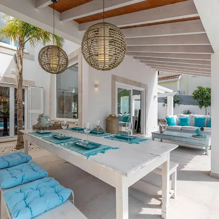 Kamari Holiday Renovated Villa-3