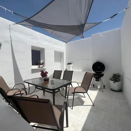 3 Bedroom House Included Car Rental-Heated Jacuzzi-3